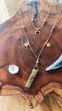 Load image into Gallery viewer, Indian Agate Cresent Moon Set - Brass
