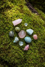 Load image into Gallery viewer, Heart Chakra Set
